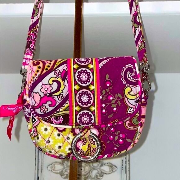 Vera Bradley Handbags - RETIRED PRINT 𝅺VERA BRADLEY SMALL ADJUSTABLE CROSSBODY BAG VERY BERRY PAISLEY